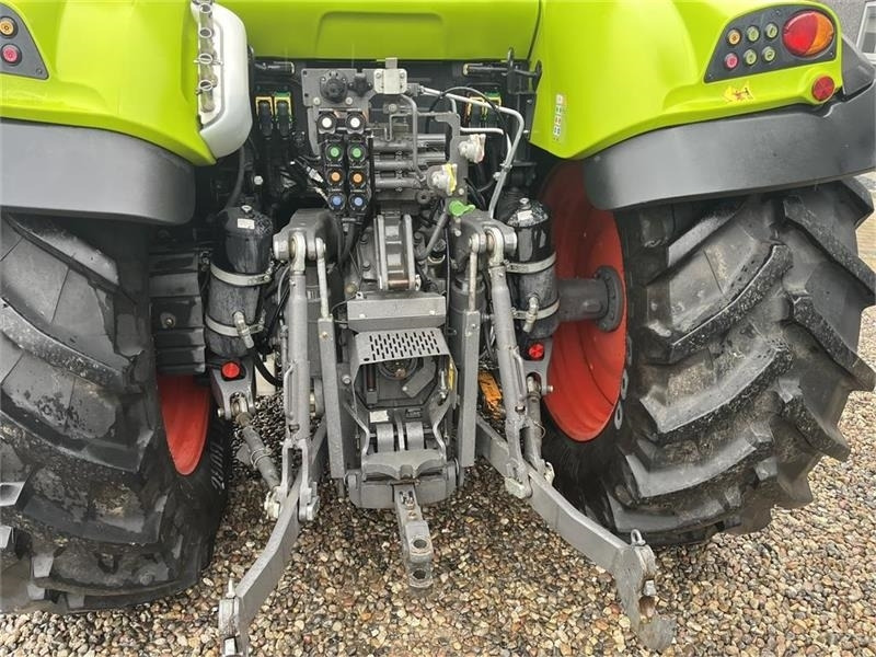 Claas Arion 440 CIS med frontlæsser - Трактор: снимка 4 Claas Arion 440 CIS med frontlæsser - Трактор: снимка 4