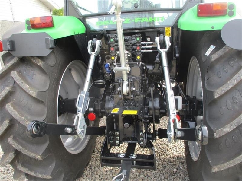 Deutz-fahr Agrofarm 115G New and Unused tractor with 30F+30R - Трактор: снимка 3 Deutz-fahr Agrofarm 115G New and Unused tractor with 30F+30R - Трактор: снимка 3