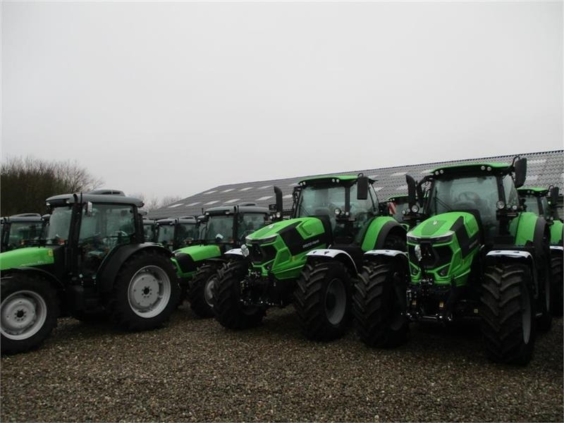 Deutz-fahr Agrofarm 115G with 30F+30R Hi-Lo and CreepGea - Трактор: снимка 3 Deutz-fahr Agrofarm 115G with 30F+30R Hi-Lo and CreepGea - Трактор: снимка 3