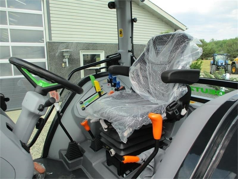 Deutz-fahr Agrofarm 115G with 30F+30R Hi-Lo and CreepGear - Трактор: снимка 4 Deutz-fahr Agrofarm 115G with 30F+30R Hi-Lo and CreepGear - Трактор: снимка 4