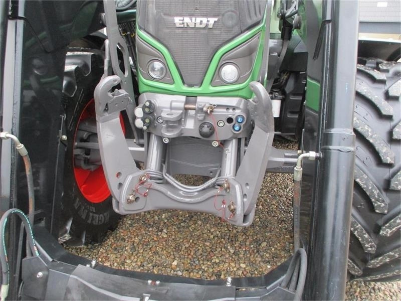 Fendt 514 Vario med frontlæsser og frontlift - Трактор: снимка 4 Fendt 514 Vario med frontlæsser og frontlift - Трактор: снимка 4