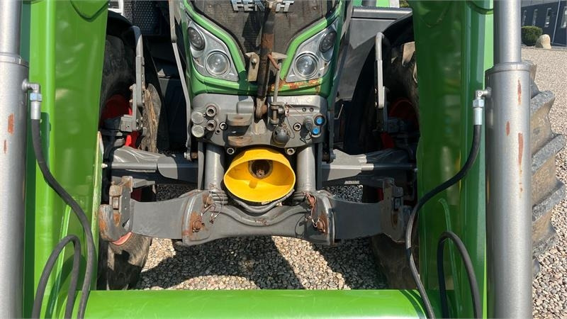 Fendt 720 Vario Med frontlæsser, frontlift og frontPTO  - Трактор: снимка 4 Fendt 720 Vario Med frontlæsser, frontlift og frontPTO  - Трактор: снимка 4