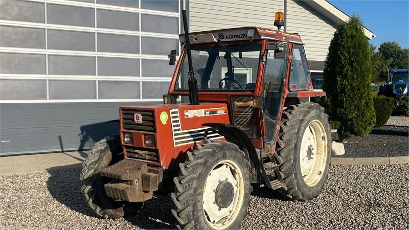 Fiat 70-90 Med bred Comfort kabine - Трактор: снимка 2 Fiat 70-90 Med bred Comfort kabine - Трактор: снимка 2