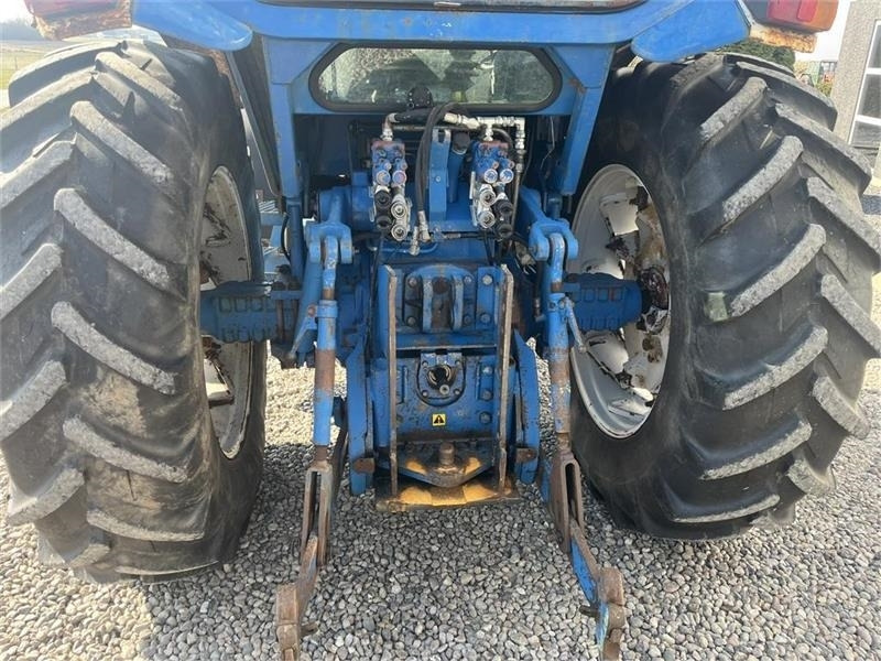 Ford TW 15 F II med HEVA opklappelig frontlift  - Трактор: снимка 5 Ford TW 15 F II med HEVA opklappelig frontlift  - Трактор: снимка 5