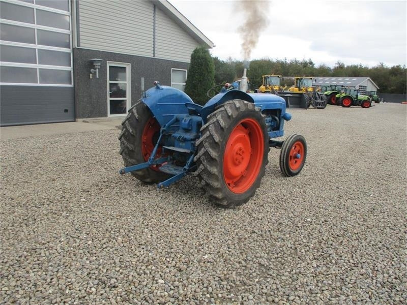Fordson Major Diesel traktor - Трактор: снимка 4 Fordson Major Diesel traktor - Трактор: снимка 4