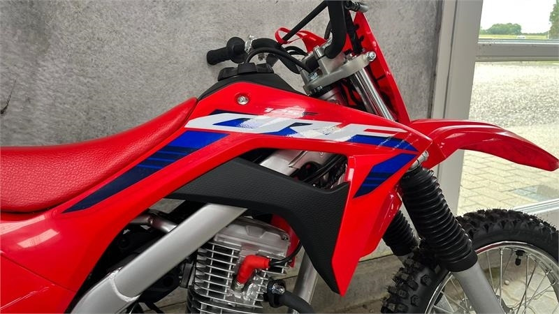 Лизинг на Honda CRF 125 F DEMO. Rigtig crosser med gear og kobling  Honda CRF 125 F DEMO. Rigtig crosser med gear og kobling: снимка 11