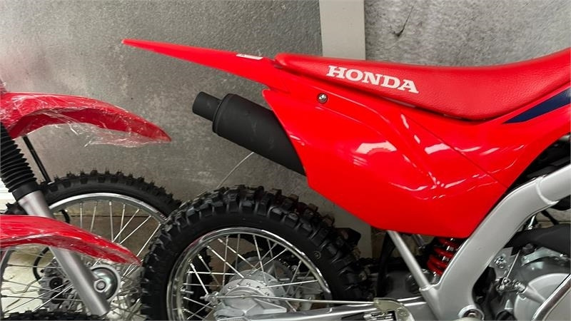 Лизинг на Honda CRF 125 F DEMO. Rigtig crosser med gear og kobling  Honda CRF 125 F DEMO. Rigtig crosser med gear og kobling: снимка 12