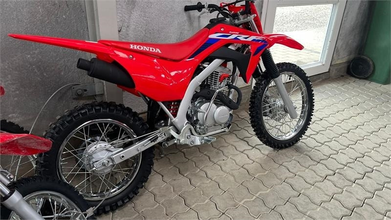 Лизинг на Honda CRF 125 F DEMO. Rigtig crosser med gear og kobling  Honda CRF 125 F DEMO. Rigtig crosser med gear og kobling: снимка 9