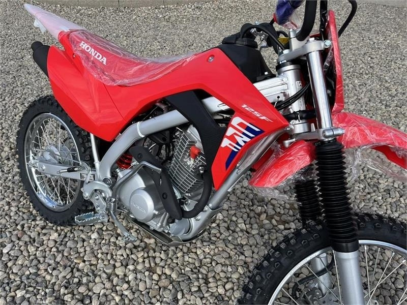 Honda CRF 125 FB Den helt nye model - Четириколка: снимка 2 Honda CRF 125 FB Den helt nye model - Четириколка: снимка 2