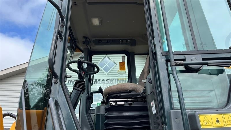 Hyundai 757-9A XTD med lang-arm. En-ejeres maskine med Loc - Колесен товарач: снимка 2 Hyundai 757-9A XTD med lang-arm. En-ejeres maskine med Loc - Колесен товарач: снимка 2