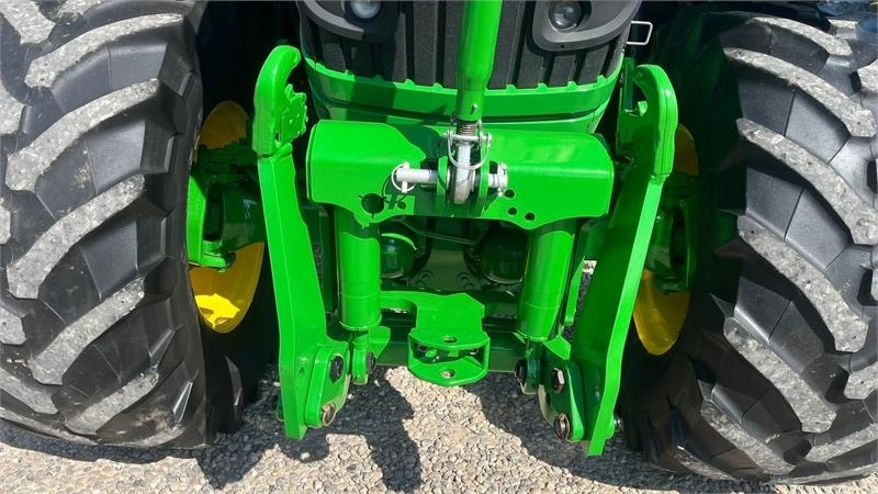 John Deere 6170R AutoPower med frontlift - Трактор: снимка 4 John Deere 6170R AutoPower med frontlift - Трактор: снимка 4