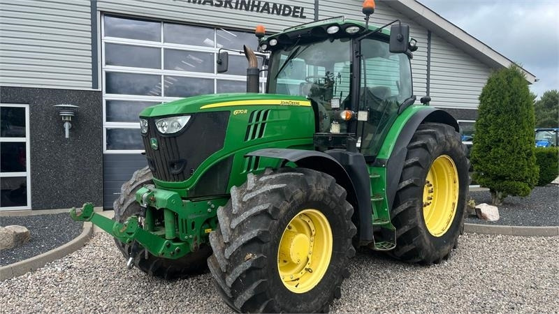 John Deere 6170R AutoPower med frontlift - Трактор: снимка 2 John Deere 6170R AutoPower med frontlift - Трактор: снимка 2