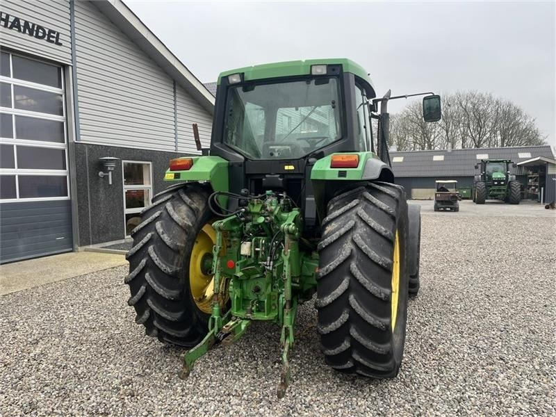 Лизинг на John Deere 6800 Med frontlift.  John Deere 6800 Med frontlift.: снимка 13