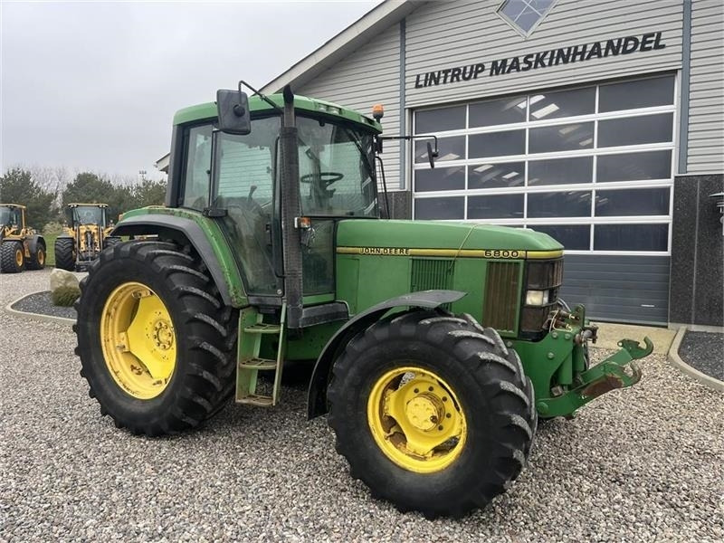 Лизинг на John Deere 6800 Med frontlift.  John Deere 6800 Med frontlift.: снимка 14