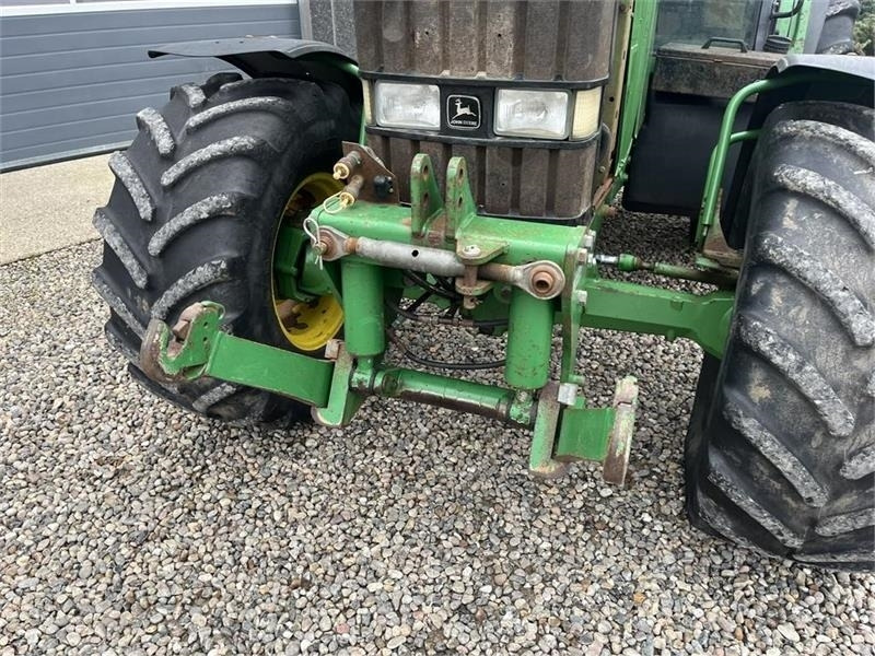 John Deere 6800 Med frontlift. - Трактор: снимка 4 John Deere 6800 Med frontlift. - Трактор: снимка 4