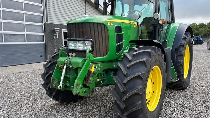 John Deere 6930 AutoPower med frontlift og front PTO - Трактор: снимка 4 John Deere 6930 AutoPower med frontlift og front PTO - Трактор: снимка 4