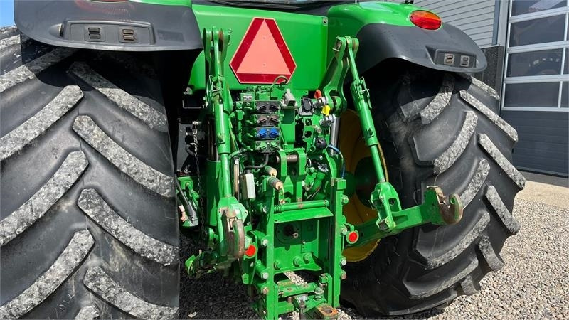 John Deere 7230R Med frontlift. Stor stærk traktor til små pe - Трактор: снимка 5 John Deere 7230R Med frontlift. Stor stærk traktor til små pe - Трактор: снимка 5