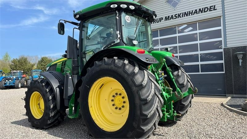 John Deere 7230R Med frontlift. Stor stærk traktor til små pe - Трактор: снимка 3 John Deere 7230R Med frontlift. Stor stærk traktor til små pe - Трактор: снимка 3