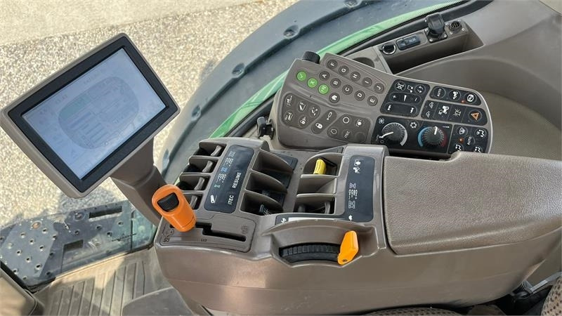 Трактор John Deere 7280R Næsten nye dæk, Autopower og frontlift: снимка 21