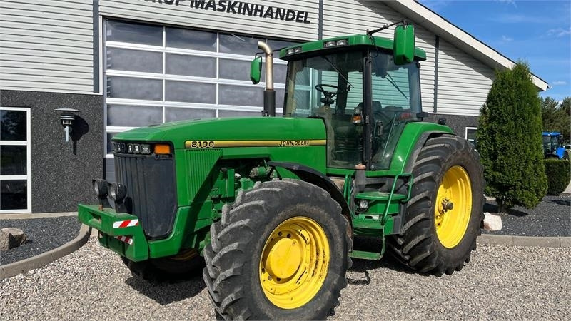John Deere 8100 Samme ejer siden 2014 - Трактор: снимка 2 John Deere 8100 Samme ejer siden 2014 - Трактор: снимка 2