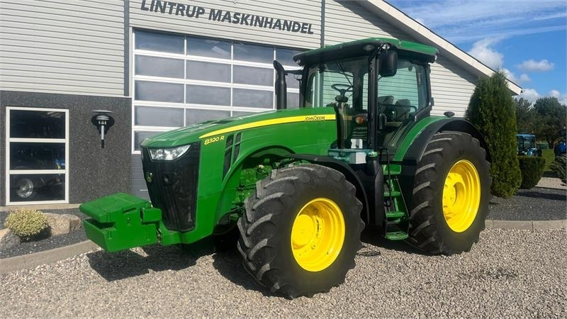 John Deere 8320R - Трактор: снимка 2 John Deere 8320R - Трактор: снимка 2
