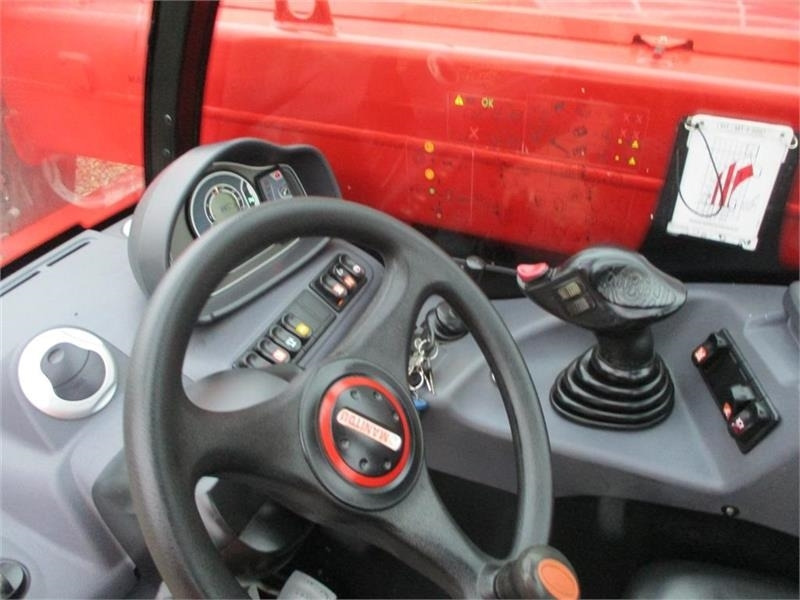 Manitou MT625H Comfort Dansk maskine, med hydrauliske pall - Телескопичен товарач: снимка 4 Manitou MT625H Comfort Dansk maskine, med hydrauliske pall - Телескопичен товарач: снимка 4