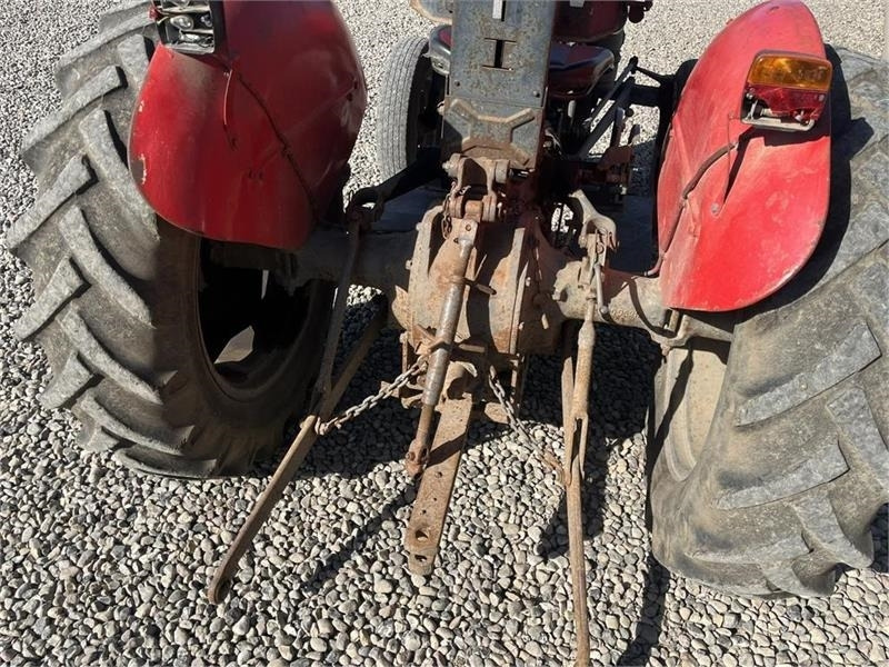 Massey Ferguson 35 3 cylindret diesel - Трактор: снимка 4 Massey Ferguson 35 3 cylindret diesel - Трактор: снимка 4