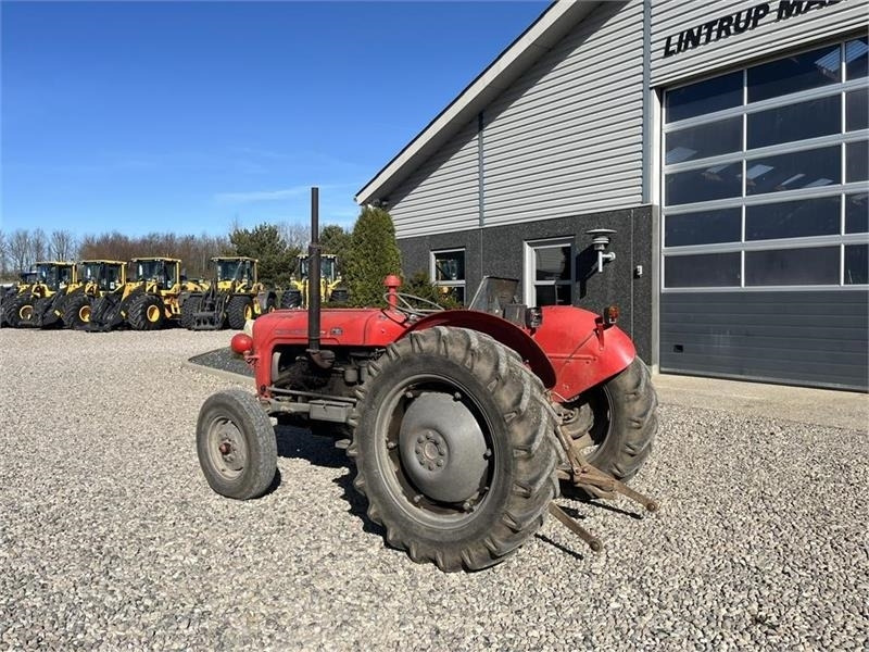Massey Ferguson 35 3 cylindret diesel - Трактор: снимка 3 Massey Ferguson 35 3 cylindret diesel - Трактор: снимка 3