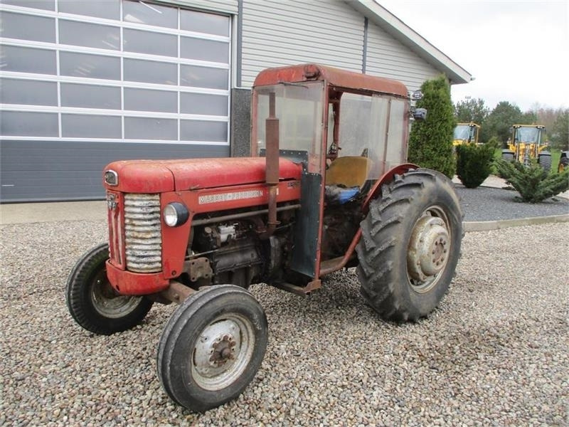 Massey Ferguson 65 Diesel traktor - Трактор: снимка 2 Massey Ferguson 65 Diesel traktor - Трактор: снимка 2