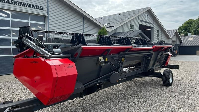 Massey Ferguson 7370 BETA. Gårdmaskine med kun 1080 motortimer. Me - Зърнокомбайн: снимка 3 Massey Ferguson 7370 BETA. Gårdmaskine med kun 1080 motortimer. Me - Зърнокомбайн: снимка 3