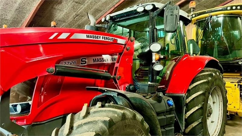 Massey Ferguson 7726 S DynaVT Med front læsser. Læsser er meget li - Трактор: снимка 4 Massey Ferguson 7726 S DynaVT Med front læsser. Læsser er meget li - Трактор: снимка 4
