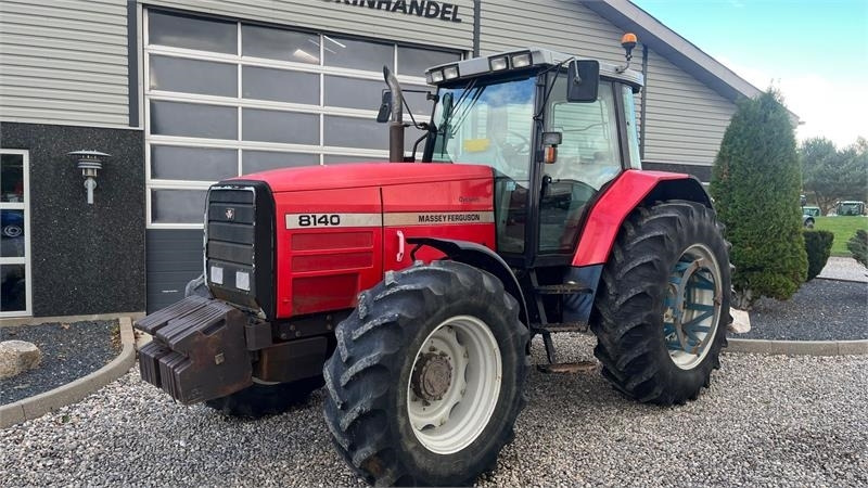 Massey Ferguson 8140 Dyna Shift - Трактор: снимка 2 Massey Ferguson 8140 Dyna Shift - Трактор: снимка 2