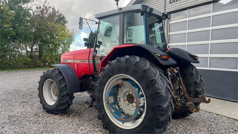 Massey Ferguson 8140 Dyna Shift - Трактор: снимка 3 Massey Ferguson 8140 Dyna Shift - Трактор: снимка 3