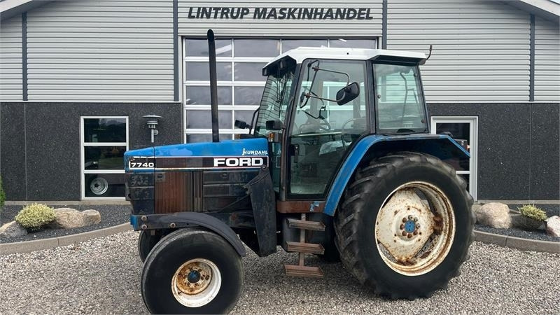 New Holland 7740 SLE Turbo Handy 2wd traktor - Трактор: снимка 1 New Holland 7740 SLE Turbo Handy 2wd traktor - Трактор: снимка 1