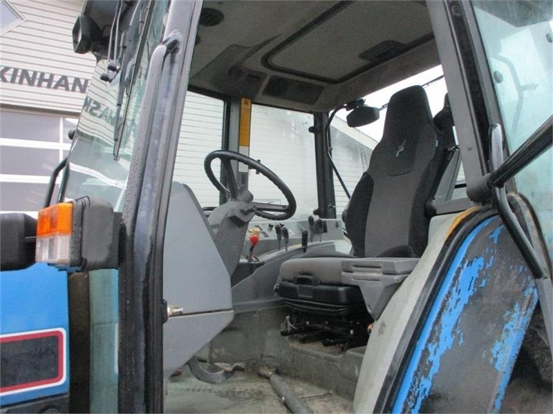New Holland 7840 SLE, med rigtig god dæk montering og knap på - Трактор: снимка 4 New Holland 7840 SLE, med rigtig god dæk montering og knap på - Трактор: снимка 4