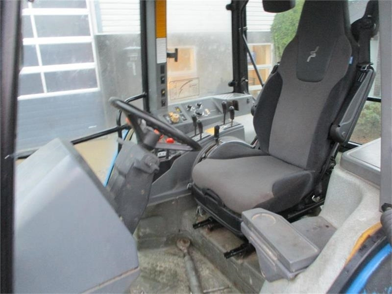 New Holland 7840 SLE, med rigtig god dæk montering og knap på - Трактор: снимка 5 New Holland 7840 SLE, med rigtig god dæk montering og knap på - Трактор: снимка 5
