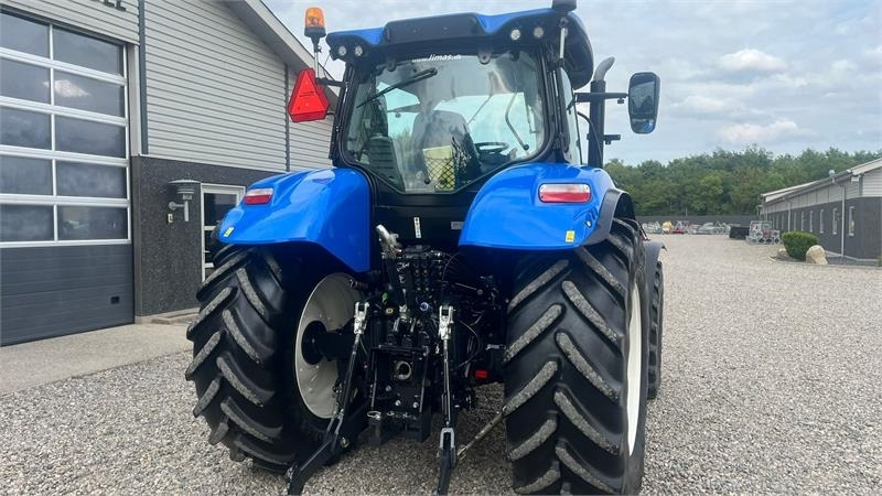 Лизинг на New Holland T7.175 RangeCommand med frontlift. Meget velholdt  New Holland T7.175 RangeCommand med frontlift. Meget velholdt: снимка 17
