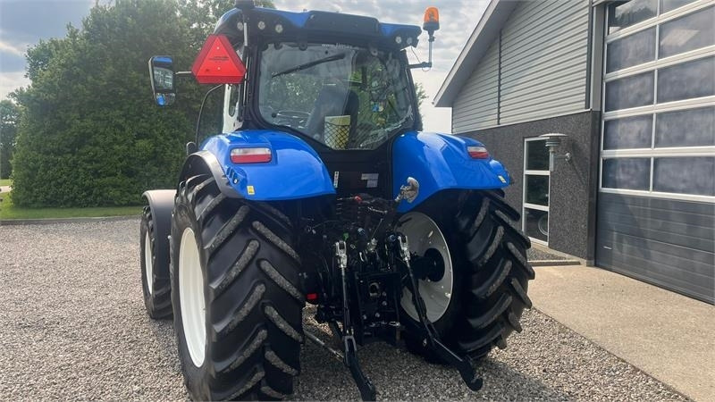 Лизинг на New Holland T7.175 RangeCommand med frontlift. Meget velholdt  New Holland T7.175 RangeCommand med frontlift. Meget velholdt: снимка 14