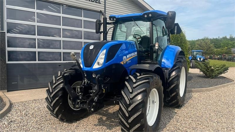 Лизинг на New Holland T7.175 RangeCommand med frontlift. Meget velholdt  New Holland T7.175 RangeCommand med frontlift. Meget velholdt: снимка 10