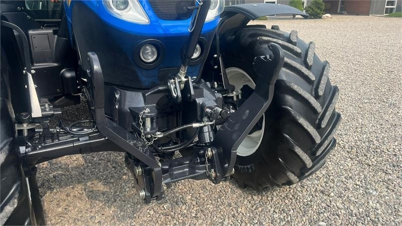 New Holland T7.175 RangeCommand med frontlift. Meget velholdt - Трактор: снимка 4 New Holland T7.175 RangeCommand med frontlift. Meget velholdt - Трактор: снимка 4