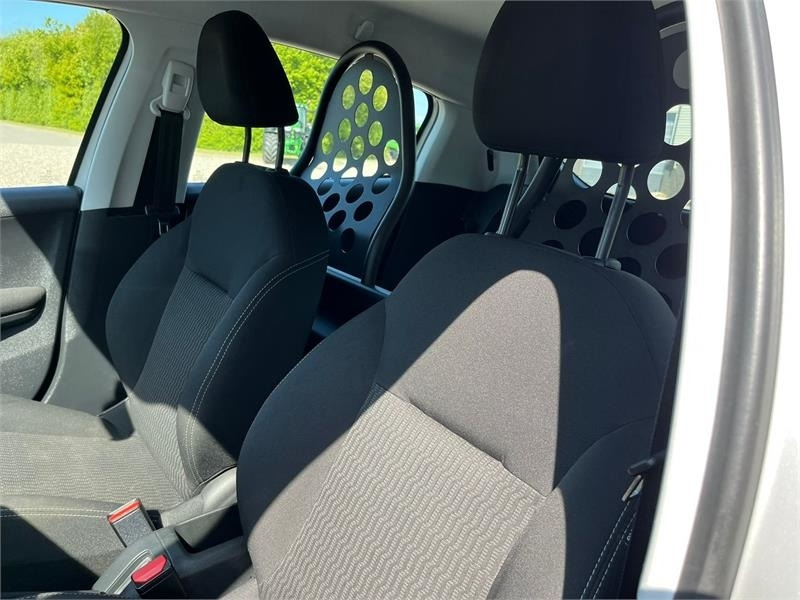 Peugeot 208 1,6 BlueHDi 100 Active Van 5d. NYSYNET og KUN - Лек автомобил: снимка 2 Peugeot 208 1,6 BlueHDi 100 Active Van 5d. NYSYNET og KUN - Лек автомобил: снимка 2