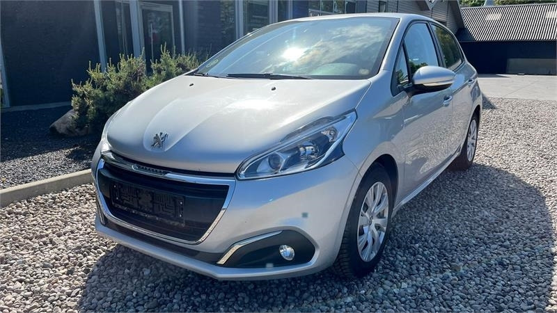 Peugeot 208 1,6 BlueHDi 100 Active Van 5d. NYSYNET og KUN - Микробус, Пътнически бус: снимка 3 Peugeot 208 1,6 BlueHDi 100 Active Van 5d. NYSYNET og KUN - Микробус, Пътнически бус: снимка 3