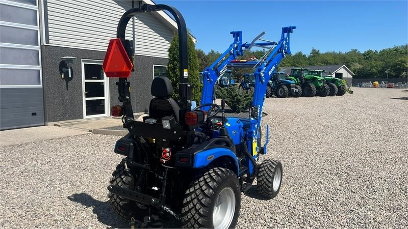Лизинг на Solis H26 HST Med Frontlæsser og GardenPro dæk  Solis H26 HST Med Frontlæsser og GardenPro dæk: снимка 16