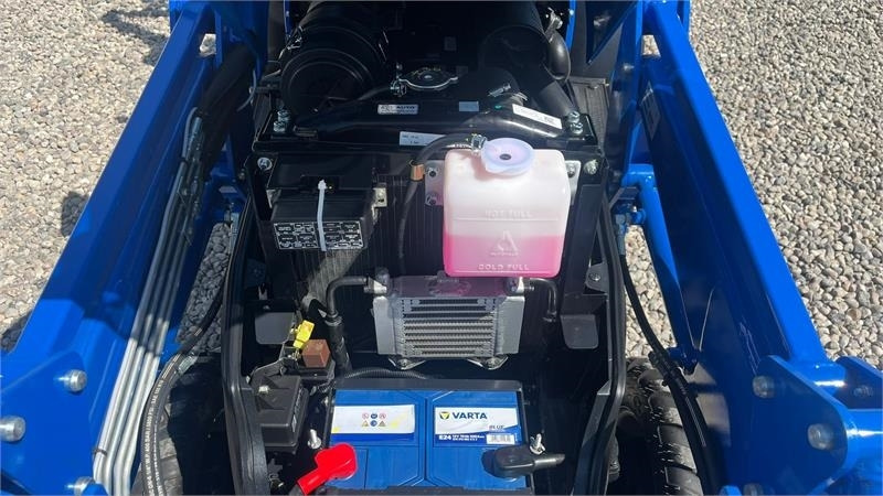 Лизинг на Solis H26 HST Med Frontlæsser og GardenPro dæk  Solis H26 HST Med Frontlæsser og GardenPro dæk: снимка 8