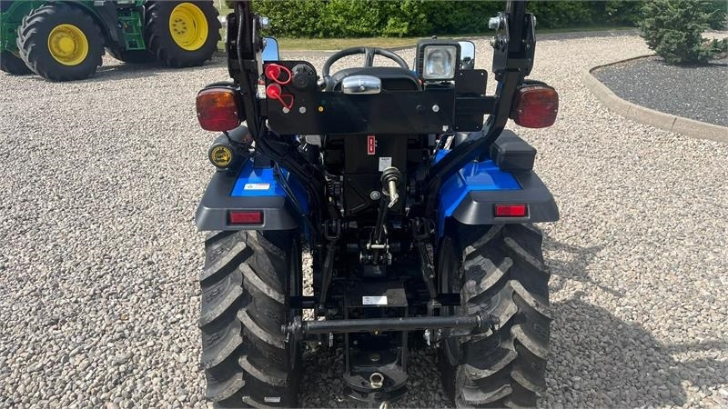 Solis S26 6+2 gearmaskine med Fuldhydraulisk frontlæsser - Трактор: снимка 5 Solis S26 6+2 gearmaskine med Fuldhydraulisk frontlæsser - Трактор: снимка 5