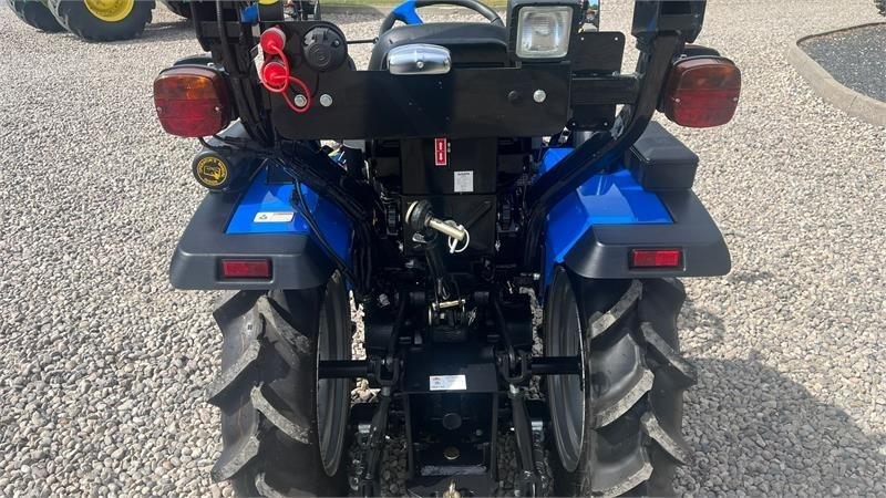 Solis S26 6+2 gearmaskine med servostyring - Трактор за комунални дейности: снимка 4 Solis S26 6+2 gearmaskine med servostyring - Трактор за комунални дейности: снимка 4