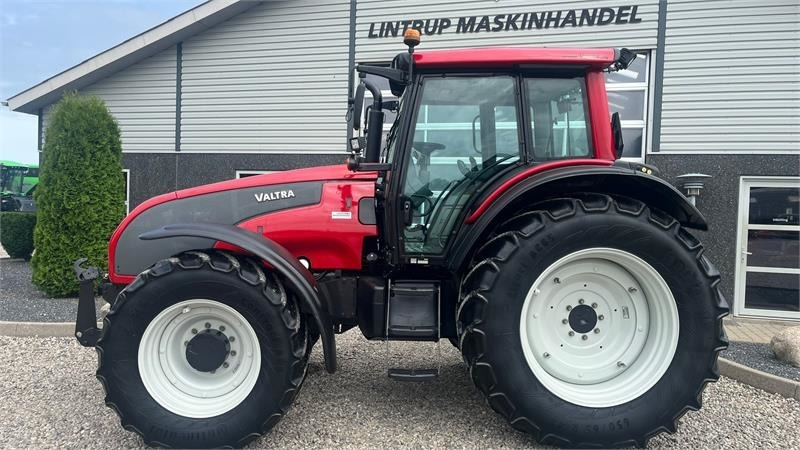 Трактор Valtra T171 Frontlift og fuld affjedring: снимка 14
