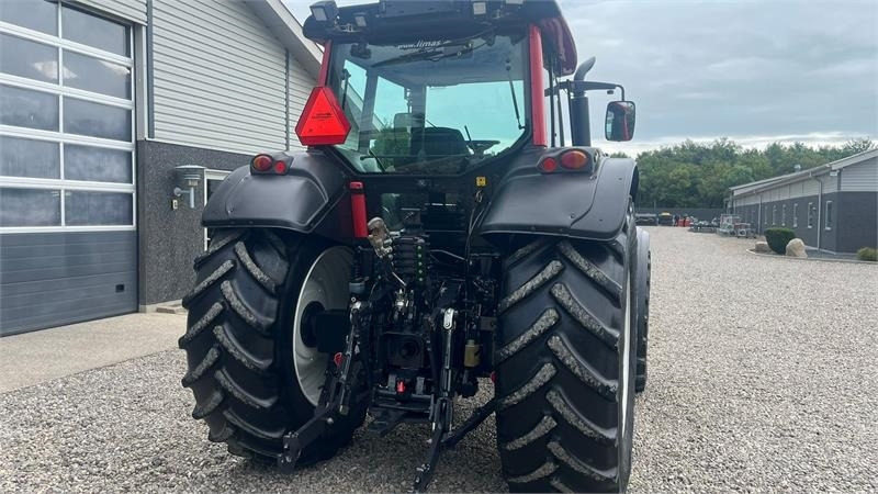 Трактор Valtra T171 Frontlift og fuld affjedring: снимка 18