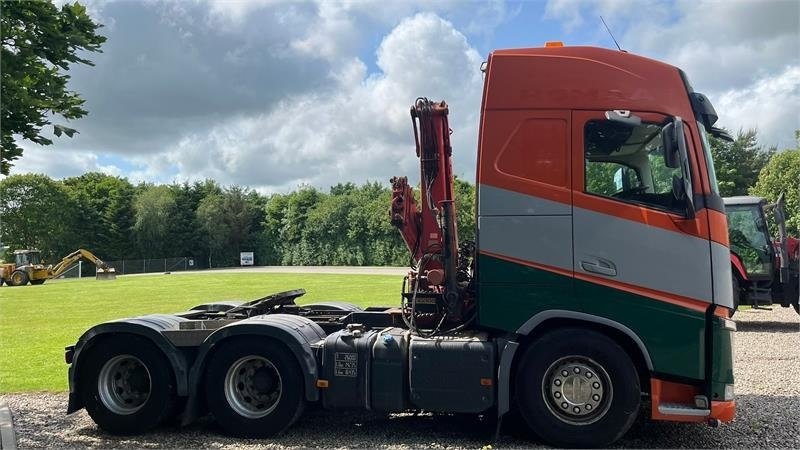 Volvo FH 500 6x4 med tandemløft og aftagelig HMF 1150 kr - Влекач: снимка 4 Volvo FH 500 6x4 med tandemløft og aftagelig HMF 1150 kr - Влекач: снимка 4