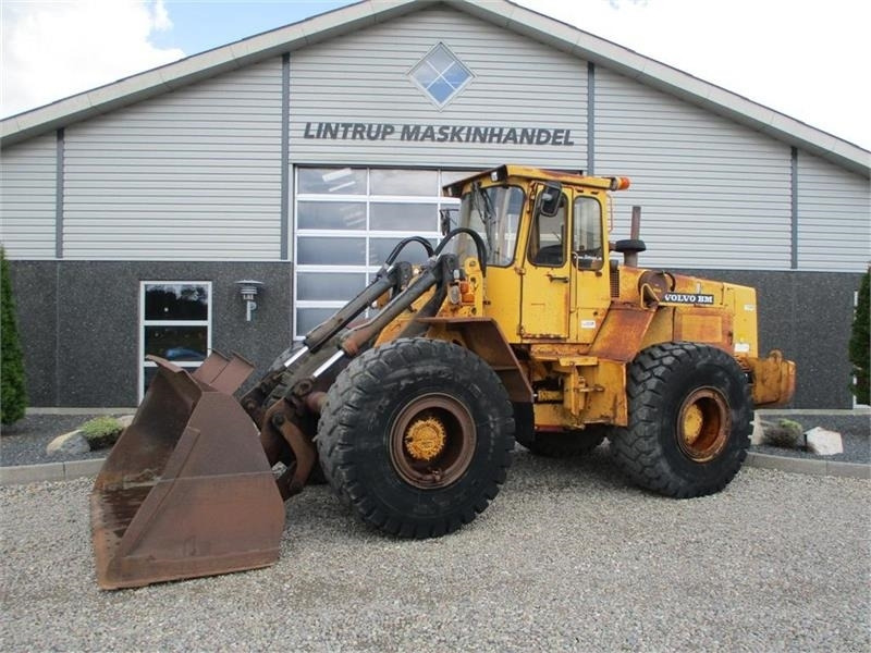 Volvo 4500 Med rigtig gode dæk - Колесен товарач: снимка 1 Volvo 4500 Med rigtig gode dæk - Колесен товарач: снимка 1